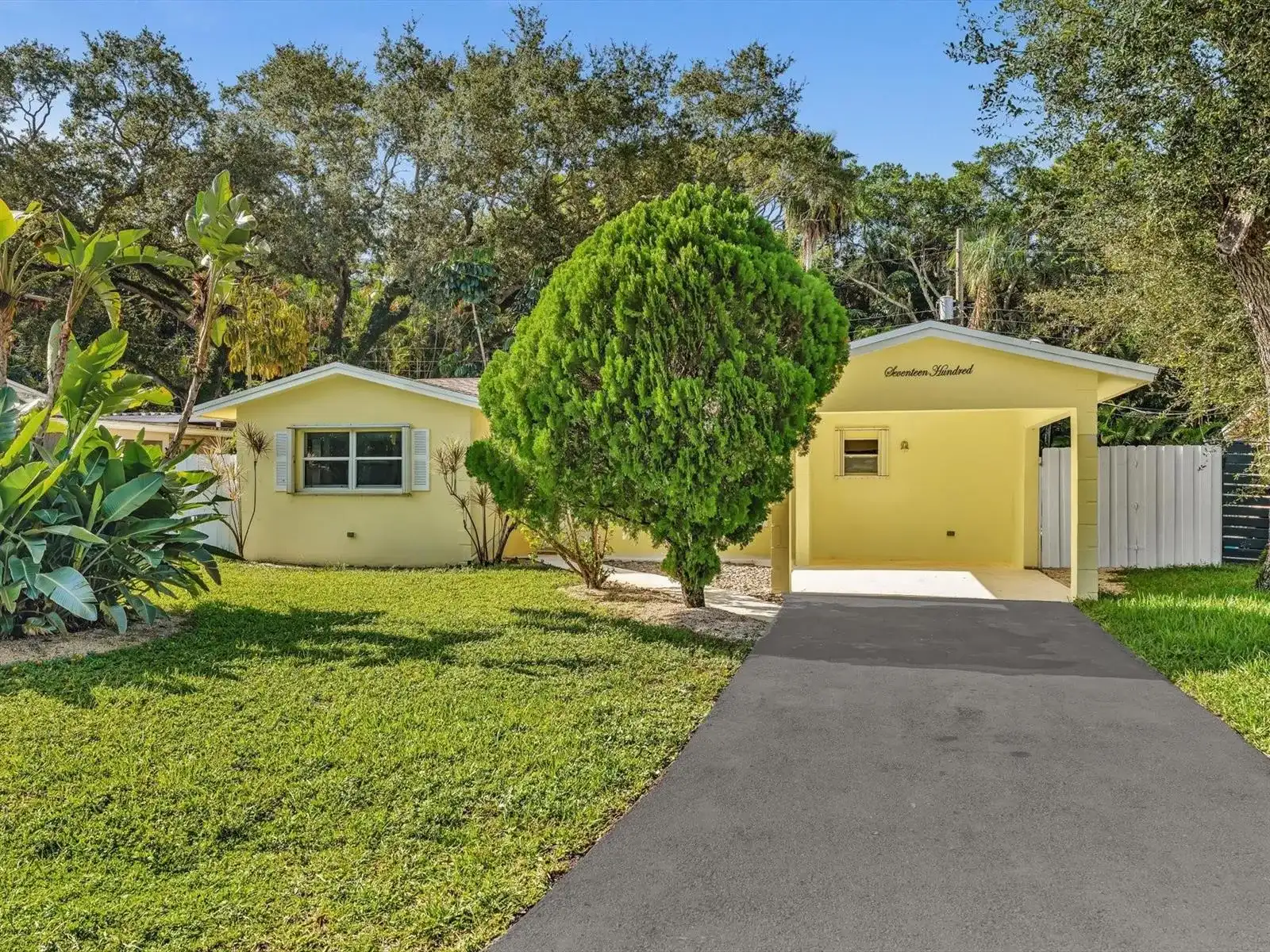 1700 SW 30th Street, Fort Lauderdale FL 33315