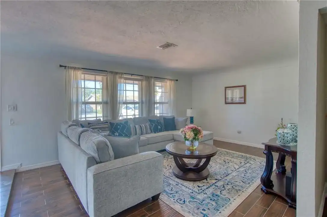3513 E Shore Road, Miramar FL 33023