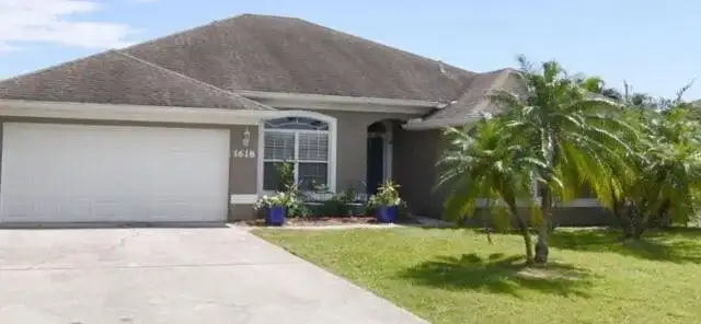 1618 SW Nervia Avenue, Port St. Lucie FL 34953