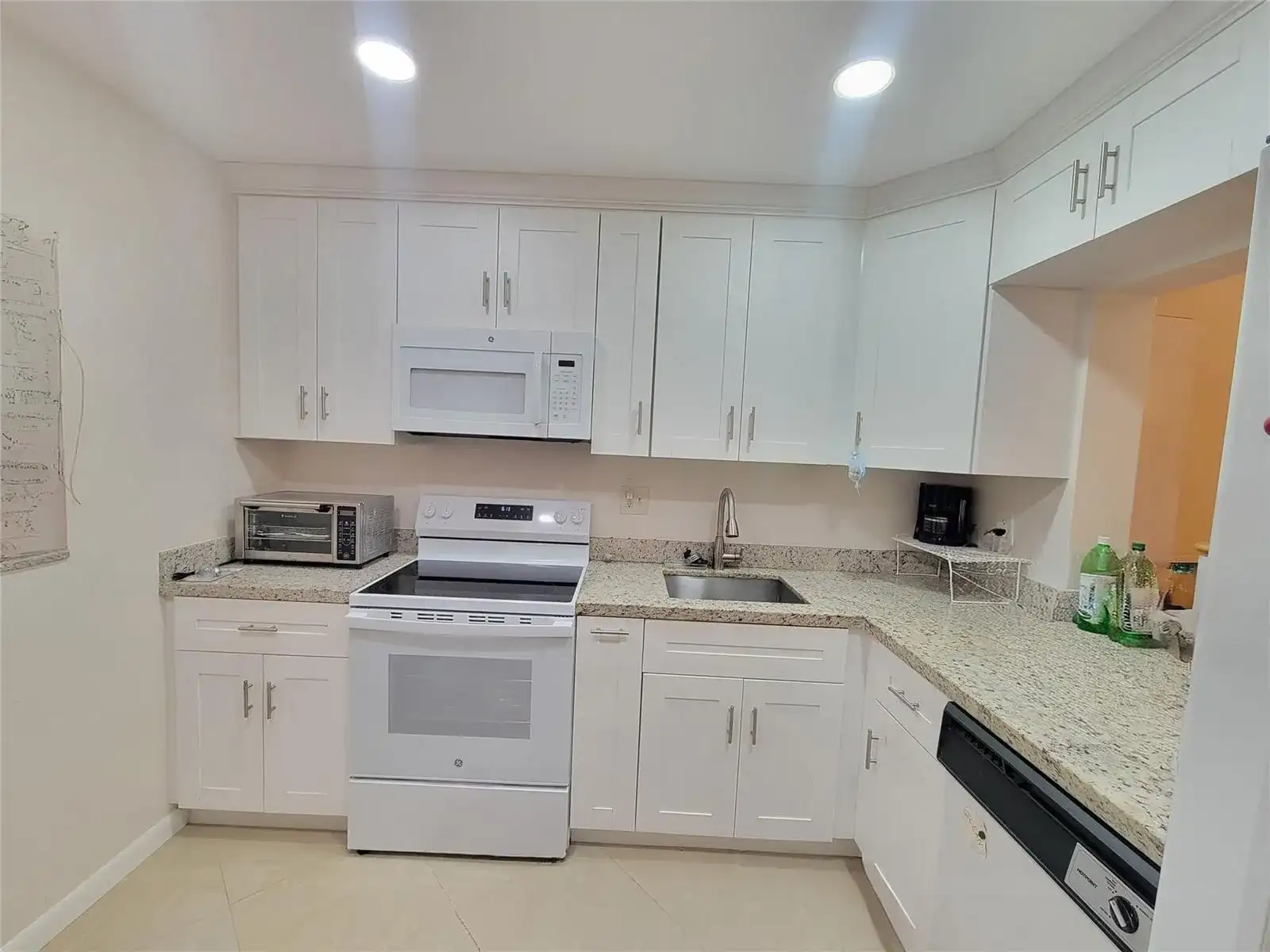 5945 Del Lago Circle, Sunrise FL 33313