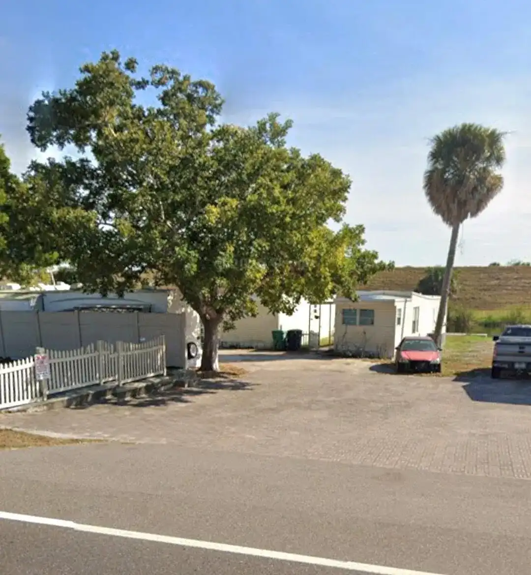 220 SE Us Highway 441, Okeechobee FL 34974