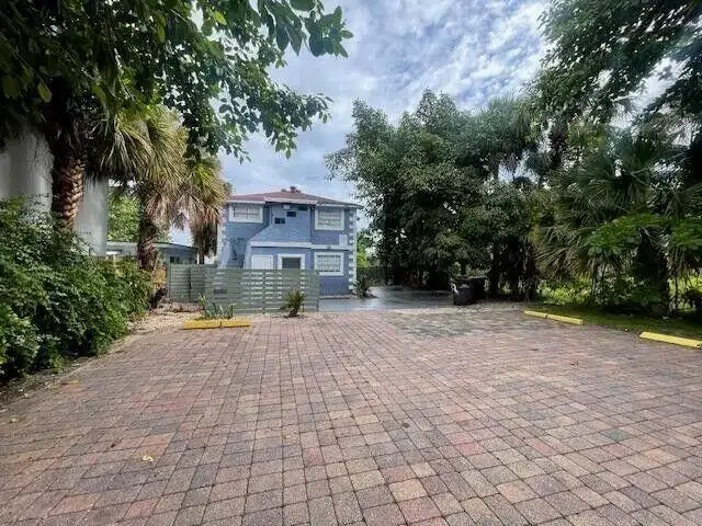 919 2nd Street # 4, West Palm Beach FL 33401