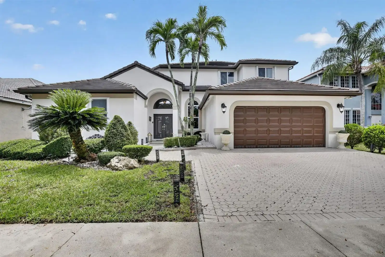 711 Heritage Way, Weston FL 33326