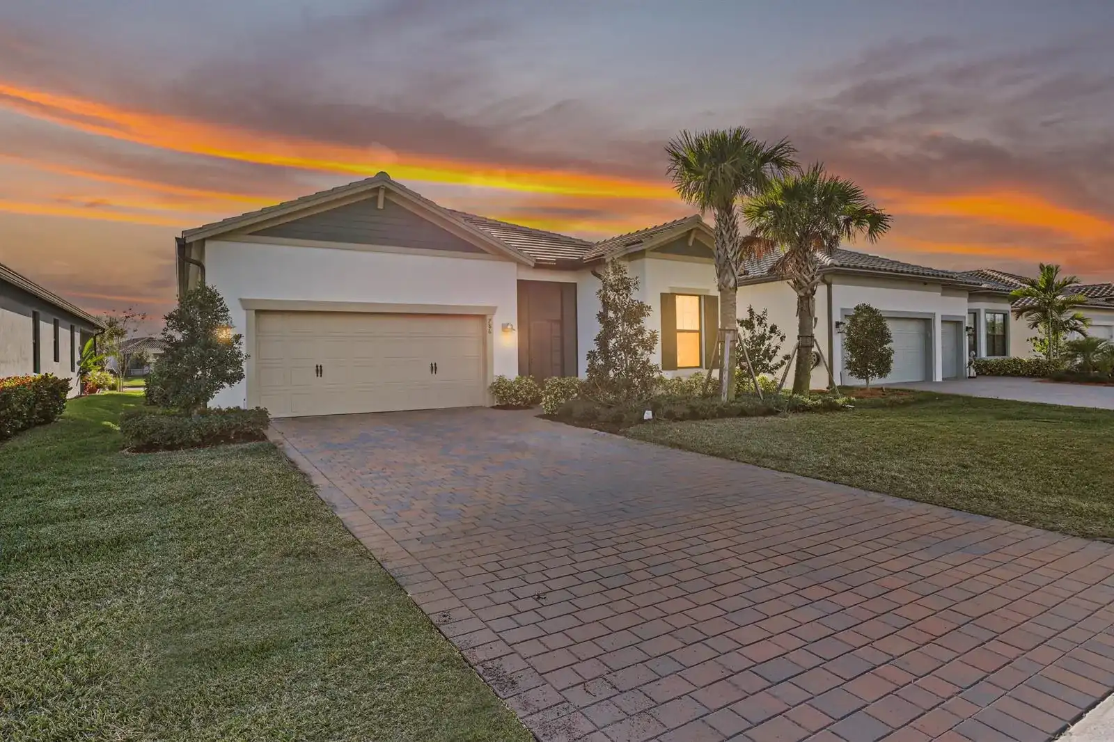 786 SE Courances Drive, Port St. Lucie FL 34984