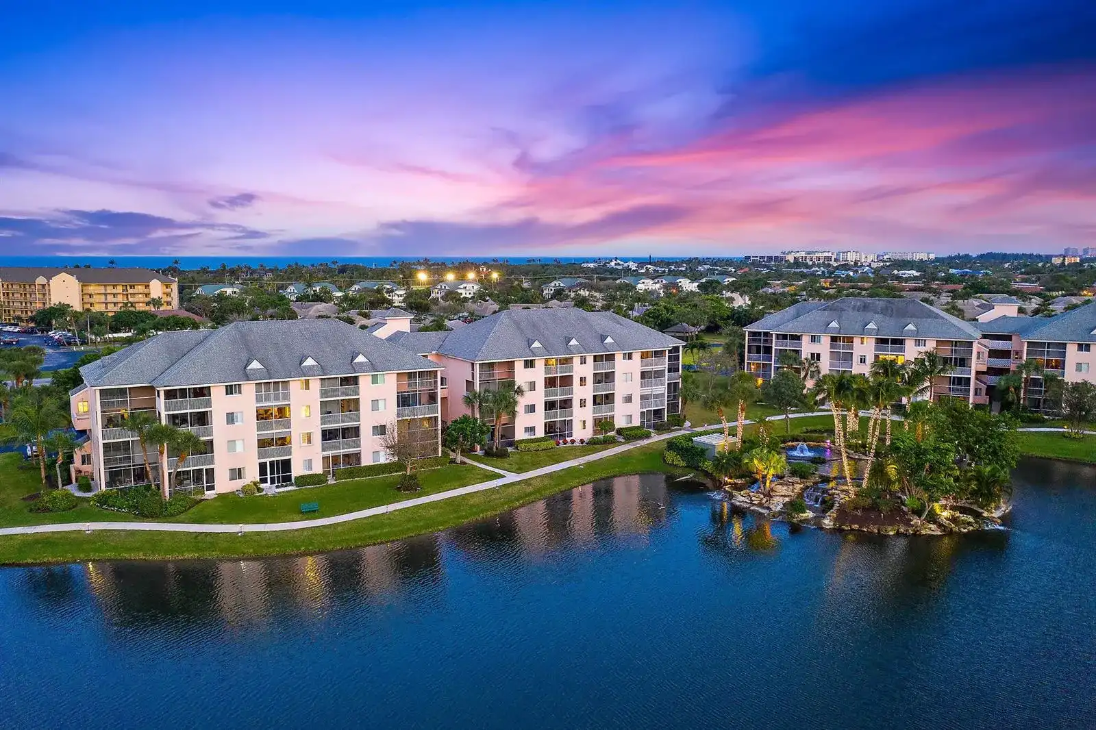 353 S Us Highway 1 # A203, Jupiter FL 33477