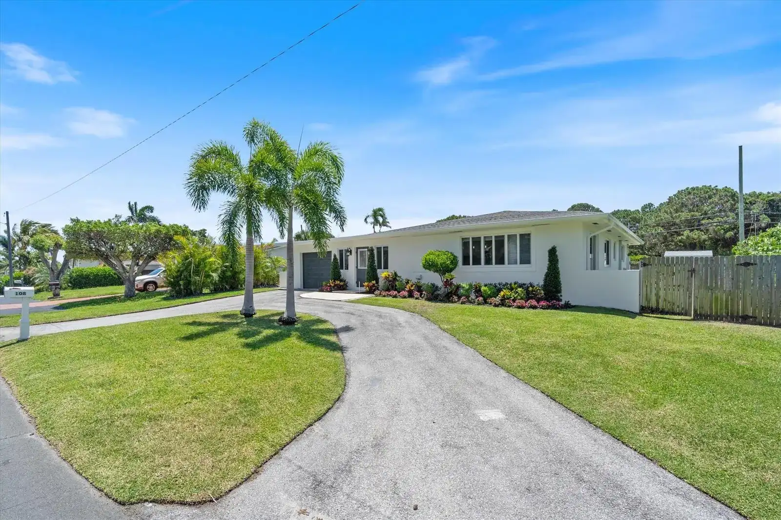 108 SE 31st Avenue, Boynton Beach FL 33435