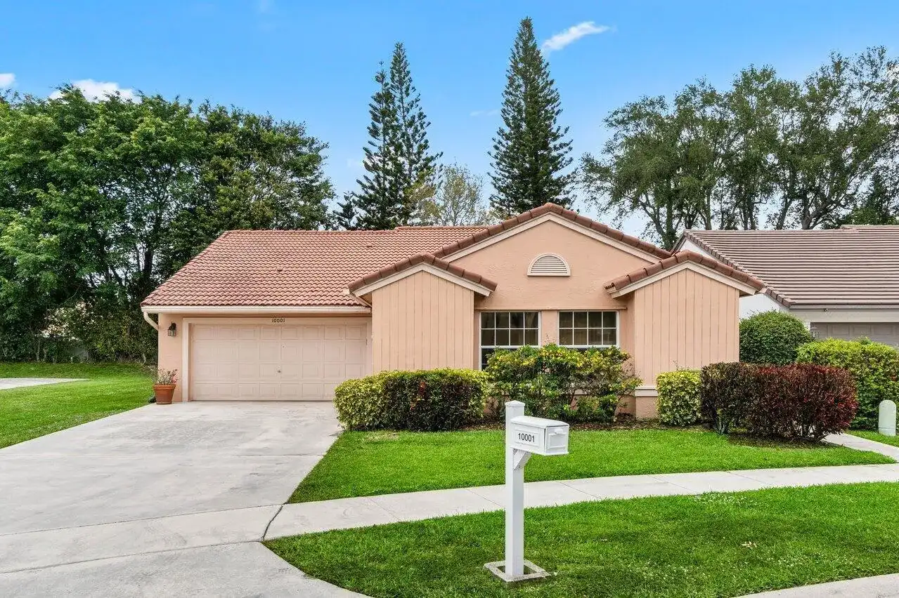 10001 Country Brook Road, Boca Raton FL 33428
