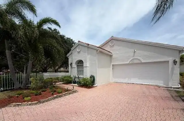 3963 Redondo Court, Boca Raton FL 33487