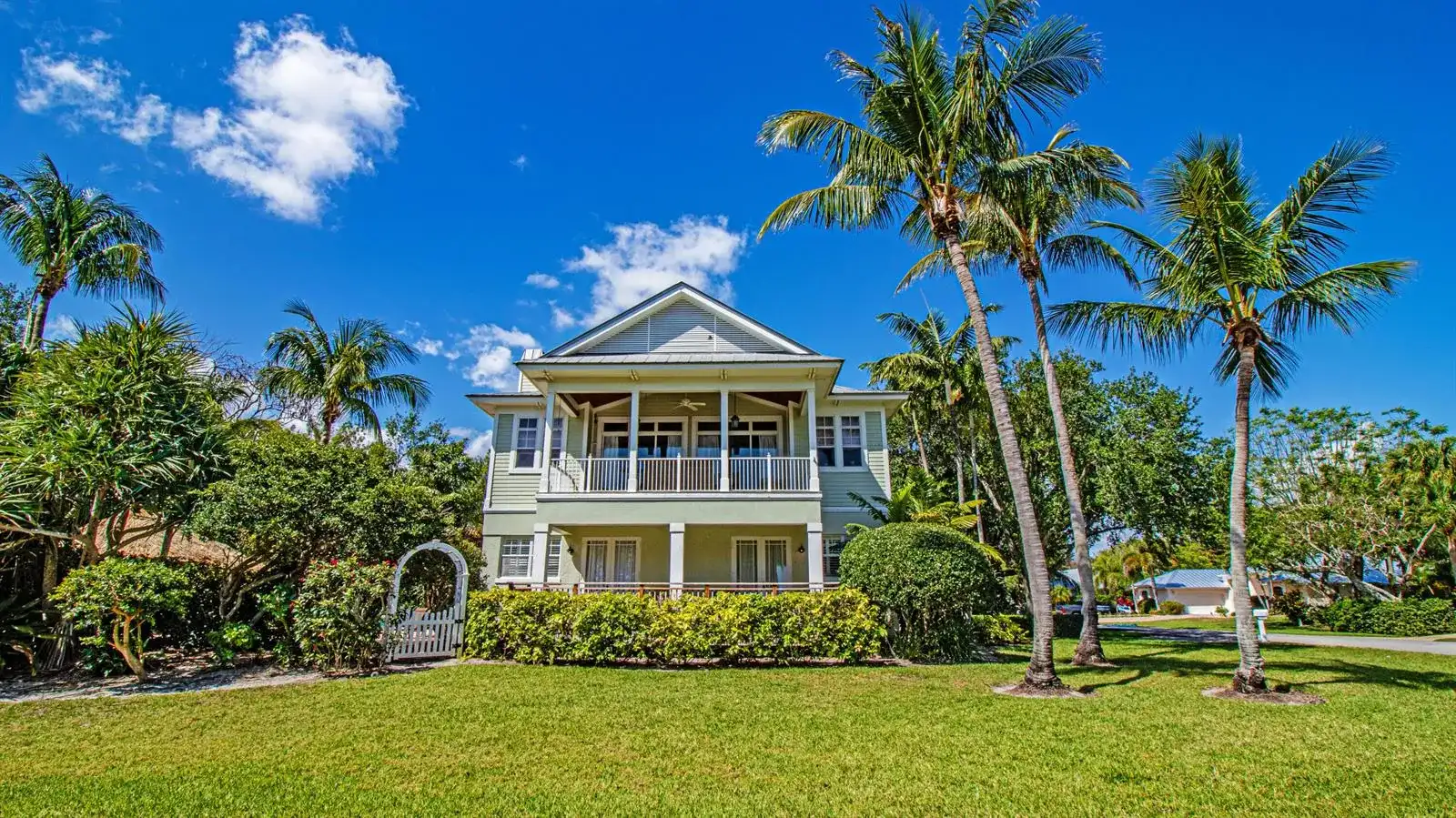 5592 SE Reef Way, Stuart FL 34997