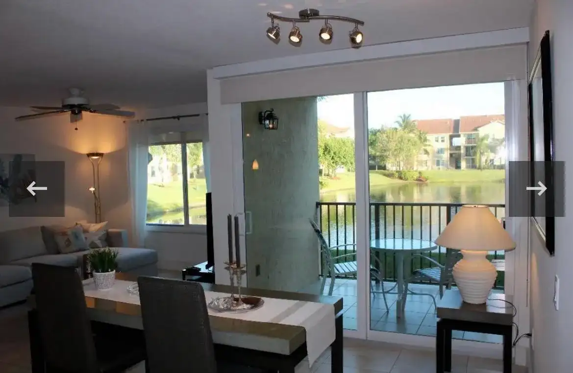 808 Villa Circle, Boynton Beach FL 33435