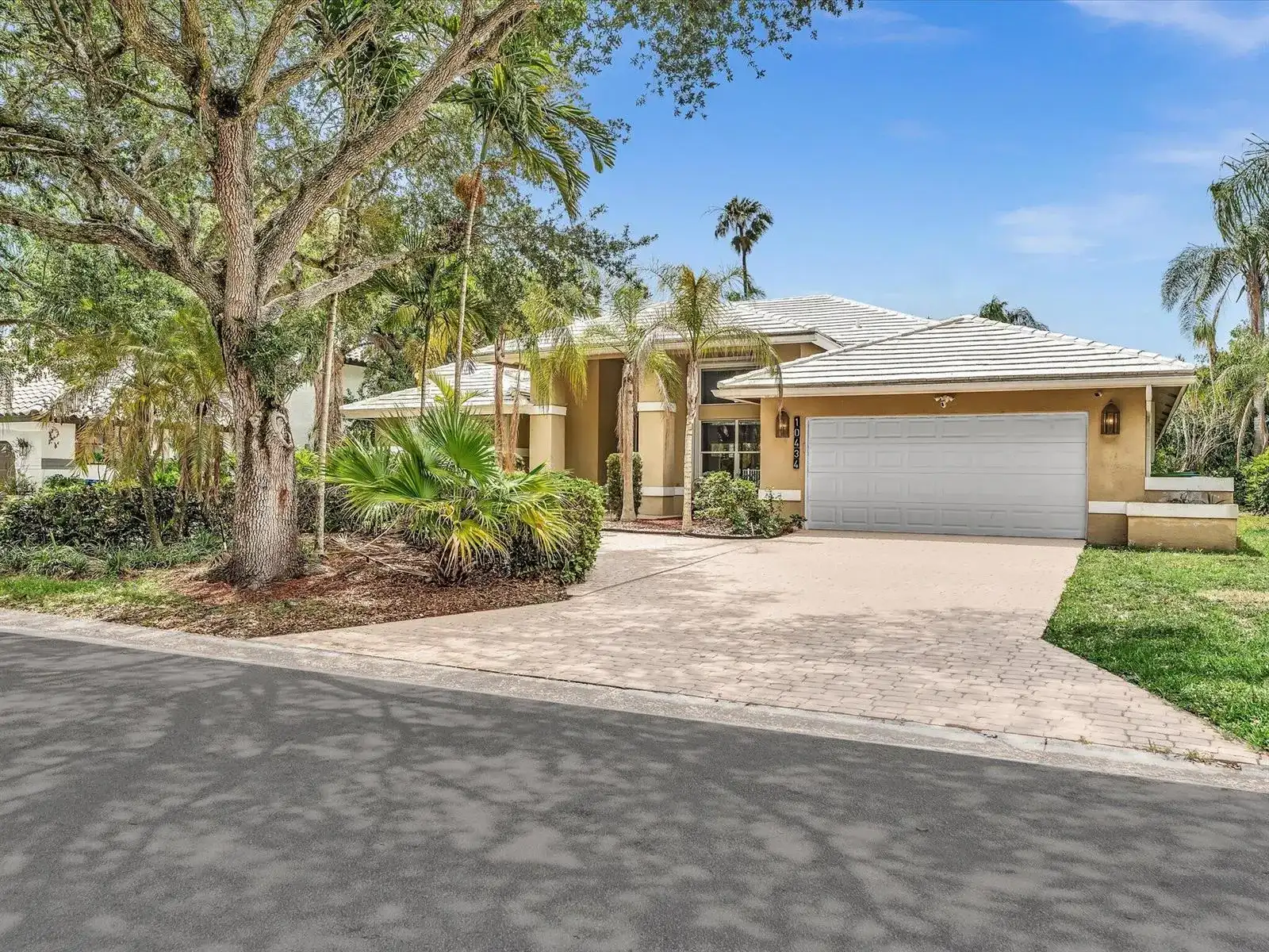 10434 NW 6th Court, Coral Springs FL 33071