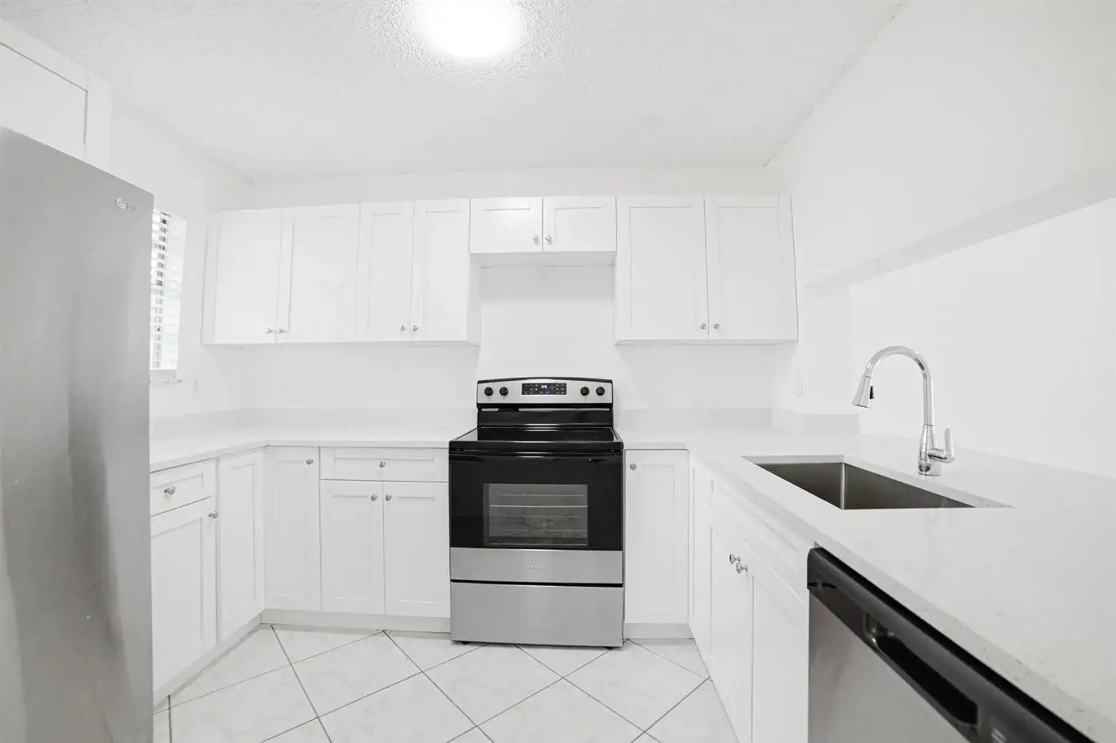 8207 Fairway Road # 8207, Sunrise FL 33351