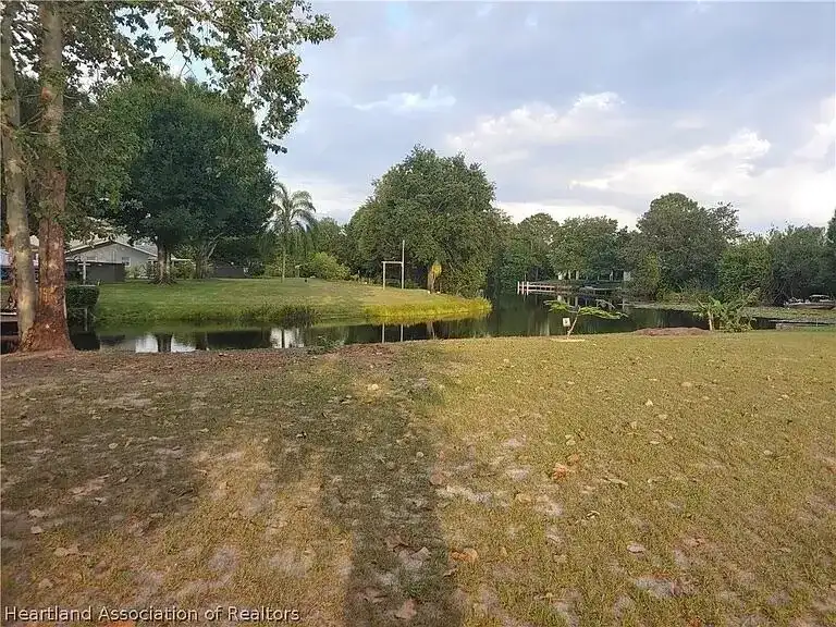 196 Autumn Avenue, Lake Placid FL 33852
