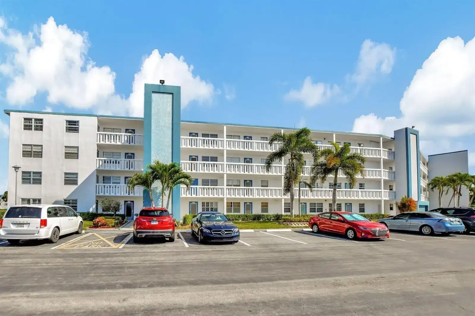 1047 Exeter C, Boca Raton FL 33434