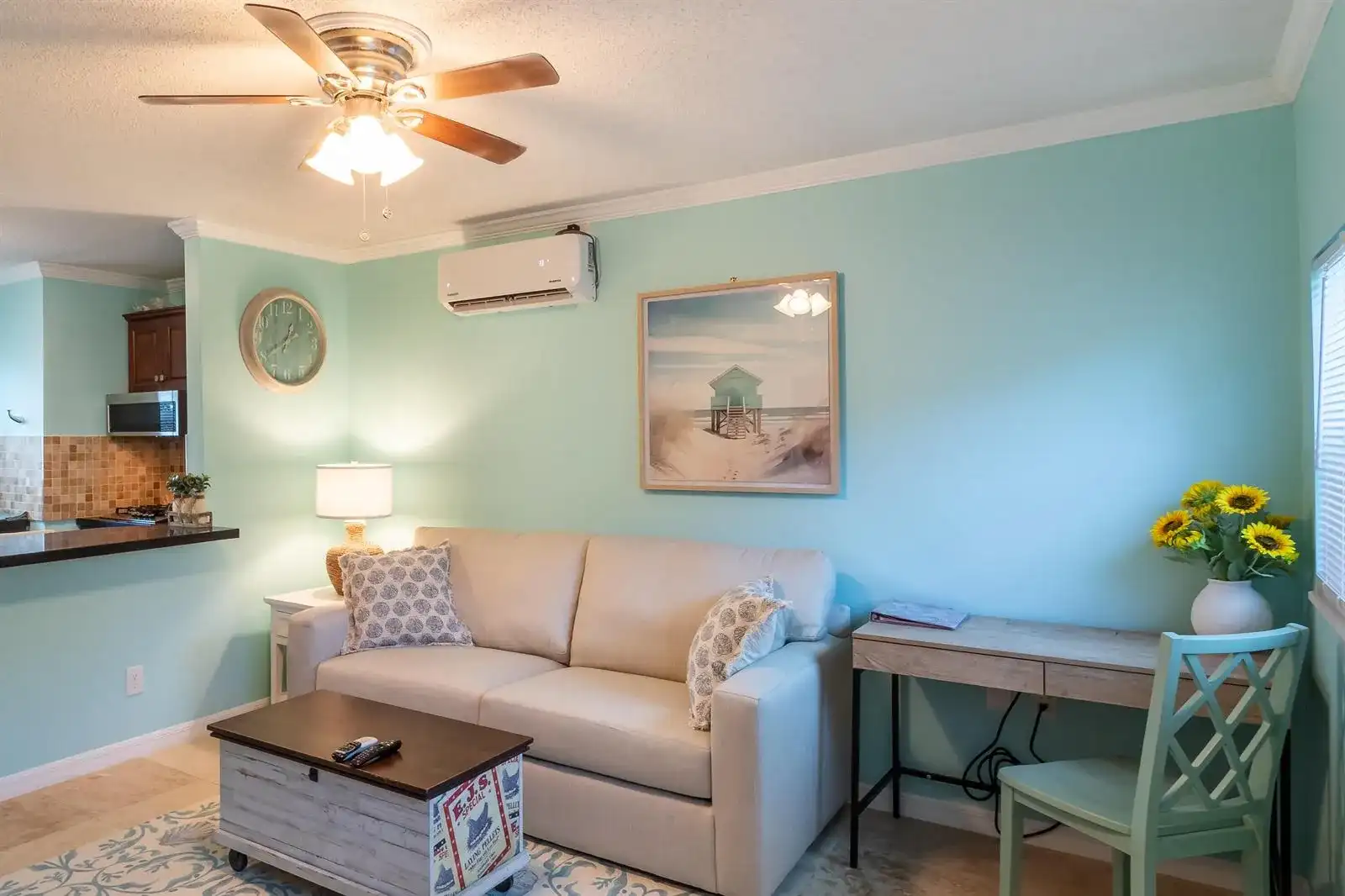 1724 37th Street, West Palm Beach FL 33407
