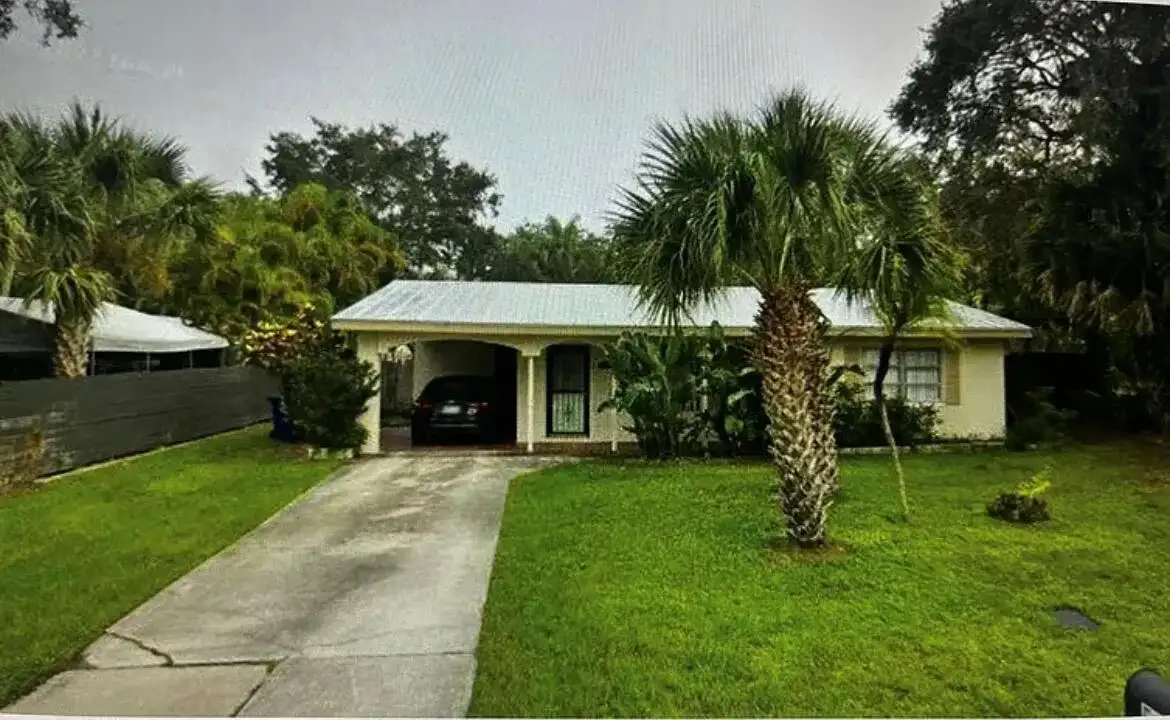 515 Cypress Road, Vero Beach FL 32963
