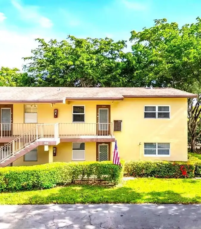 7360 NW 1st Street NW # 208, Margate FL 33063