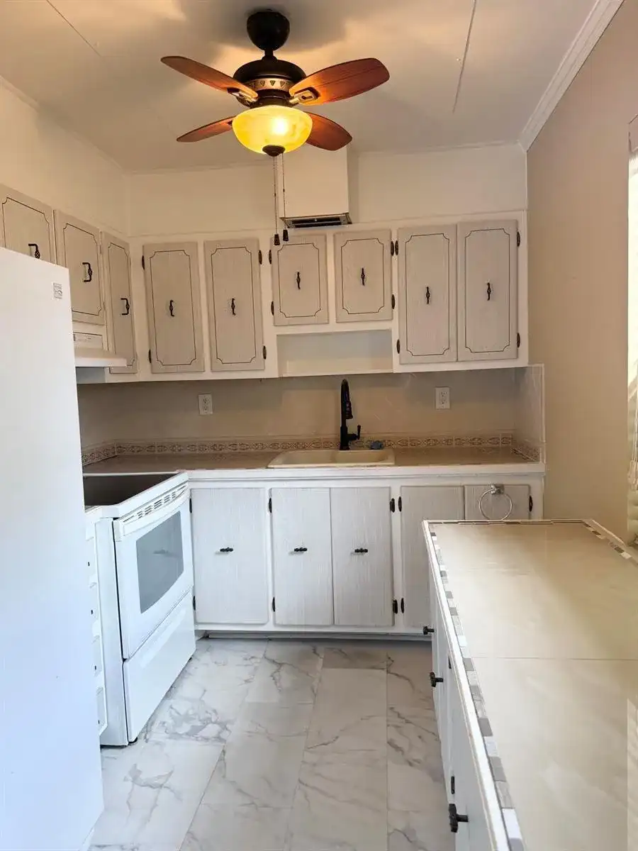 814 Burgundy Q, Delray Beach FL 33484