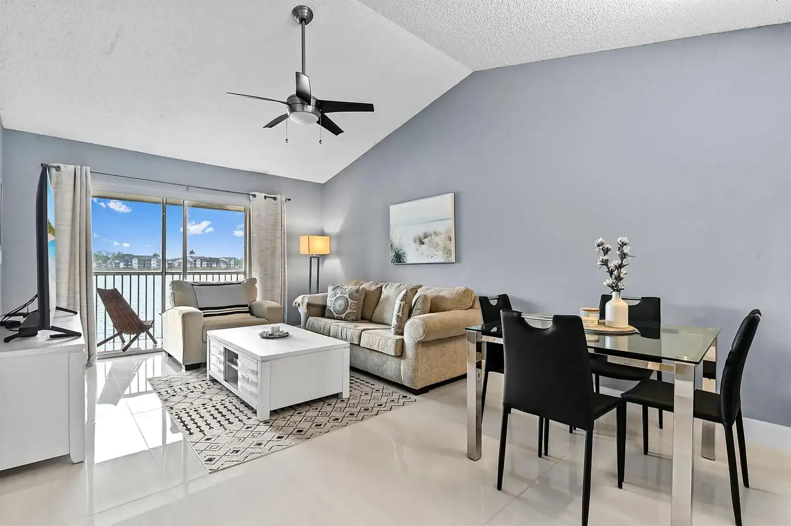 5530 Lakeside Drive # 203, Margate FL 33063