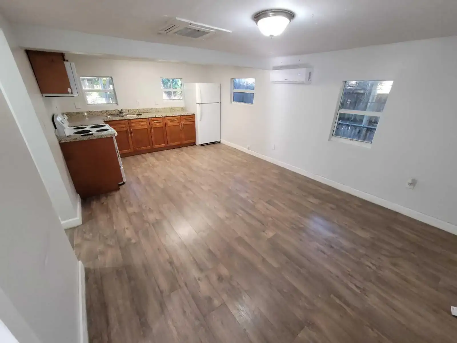 210 SW 7th Street, Dania Beach FL 33004