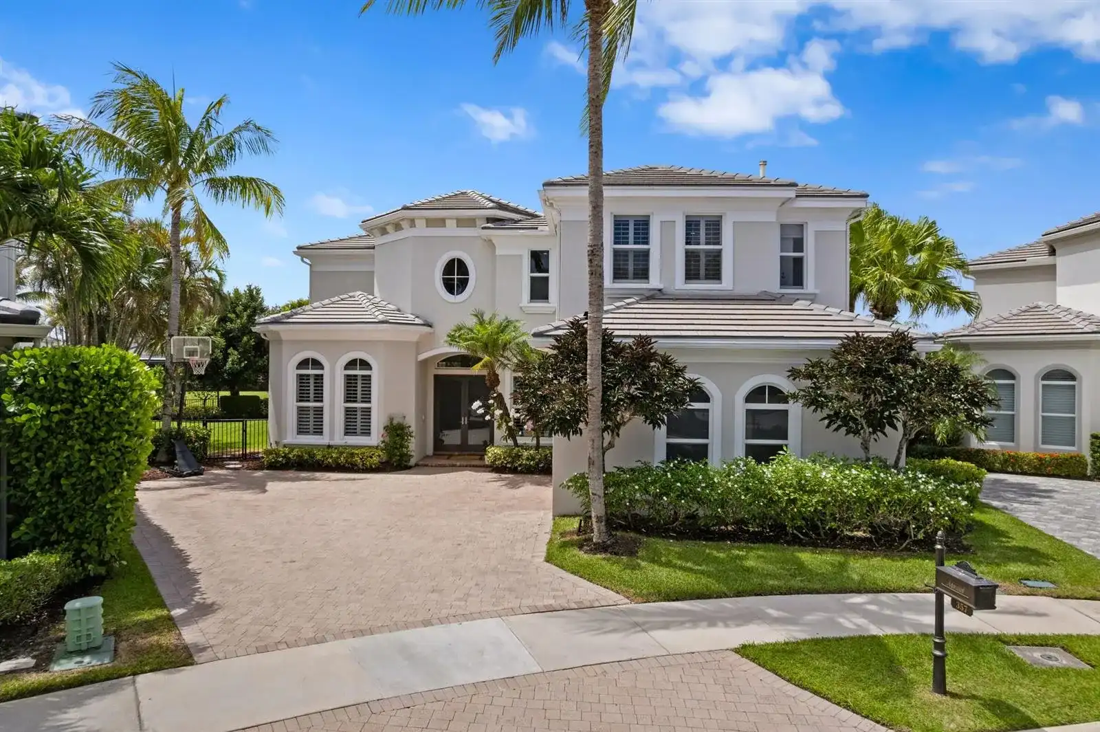 357 Vizcaya Drive, Palm Beach Gardens FL 33418