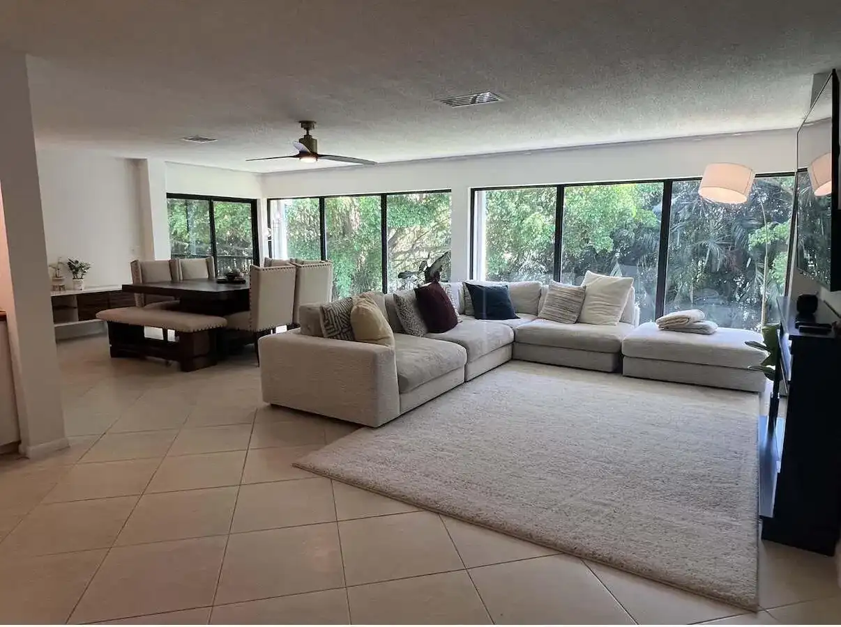 1639 Embassy Drive # 202, West Palm Beach FL 33401