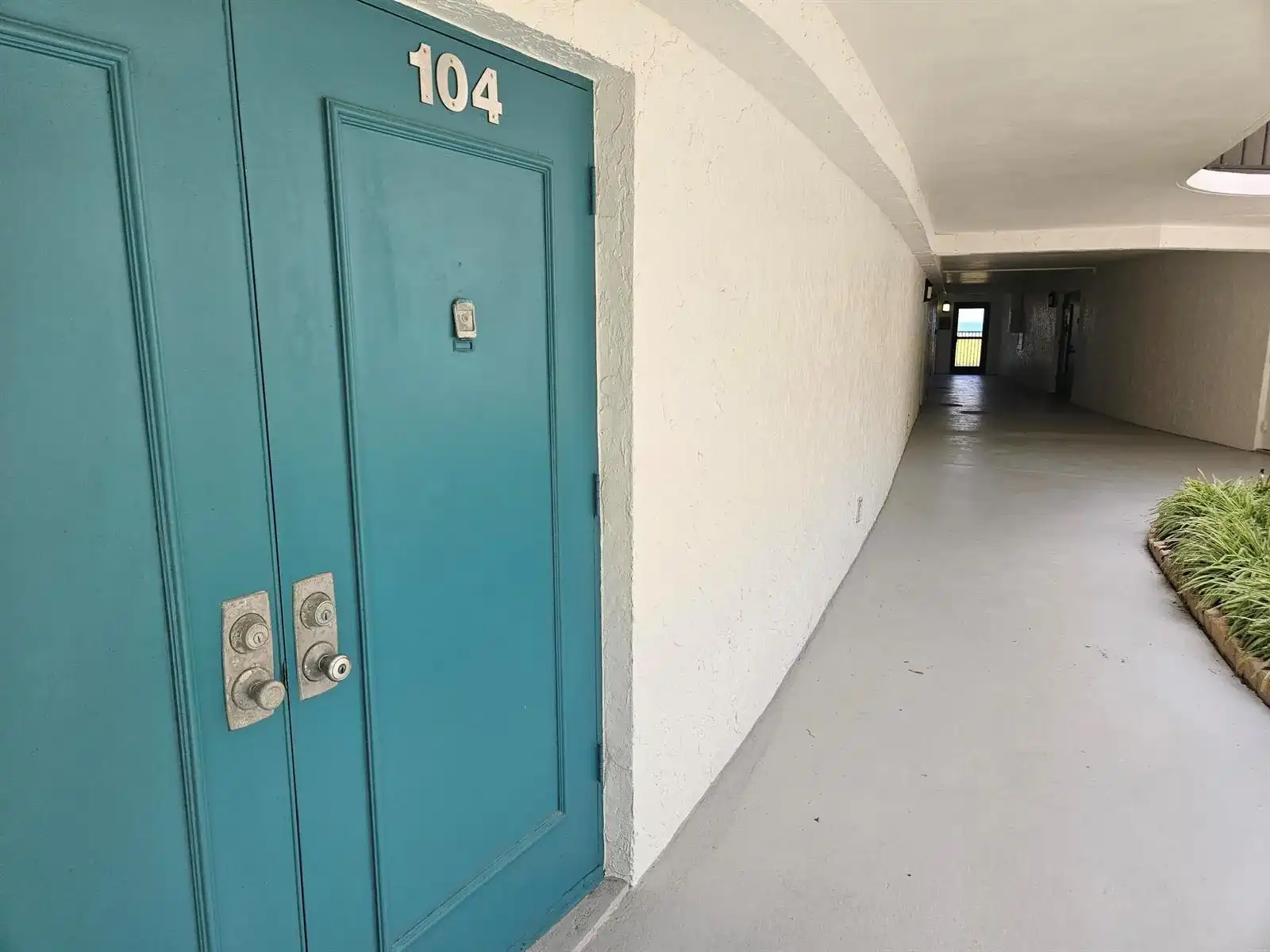 1357 NE Ocean # 104, Stuart FL 34996