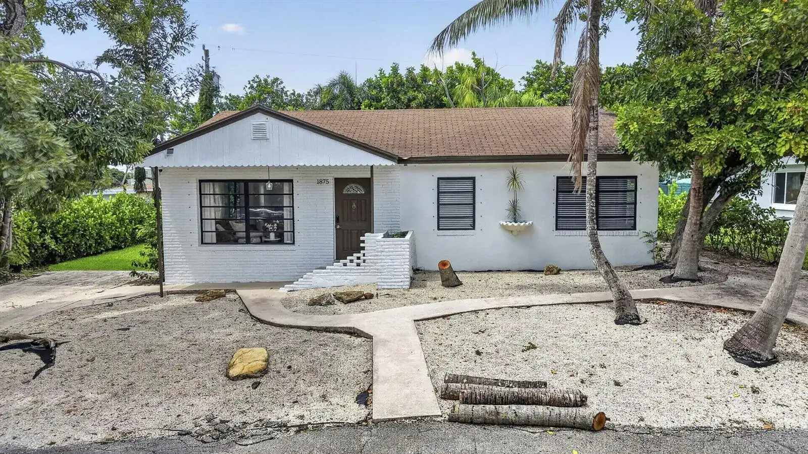 1875 Ridge Road, Juno Beach FL 33408