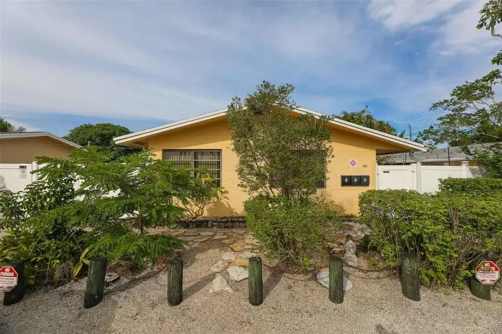 805 NE 40th Street # 3, Oakland Park FL 33334
