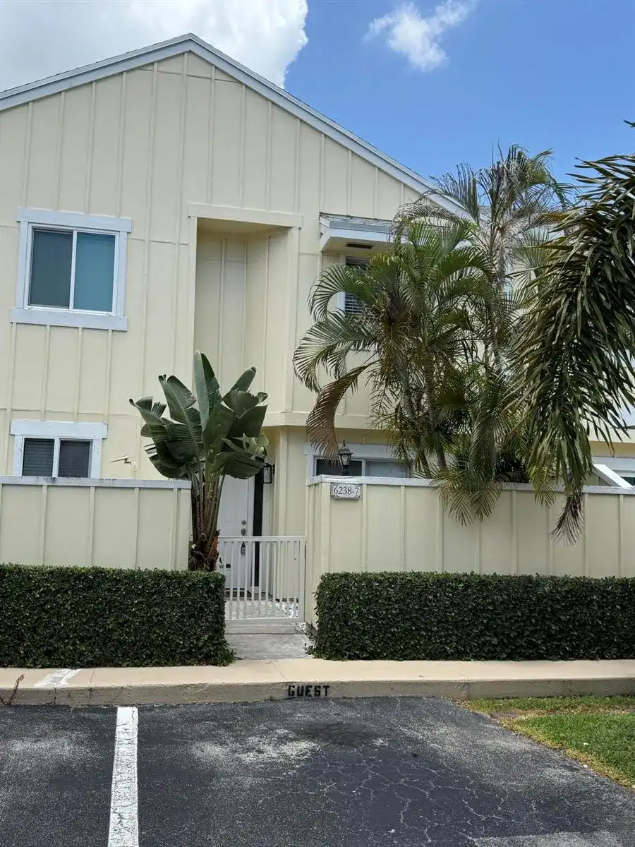 6238 Riverwalk Lane # 7, Jupiter FL 33458