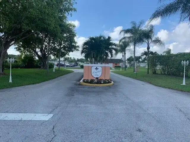 2821 Duke Lane, Delray Beach FL 33445