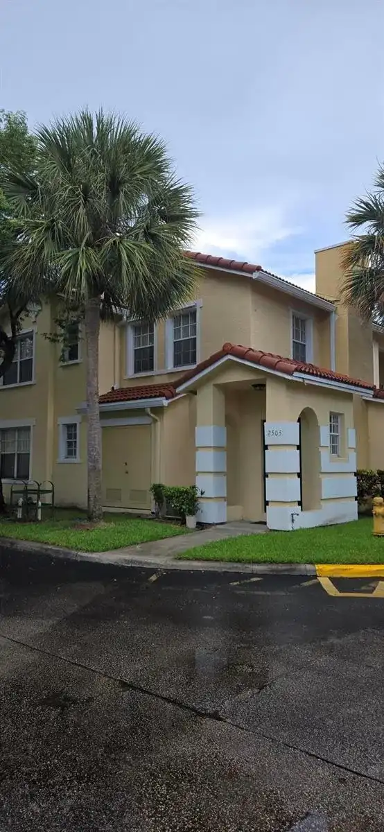 2505 Belmont Lane, North Lauderdale FL 33068