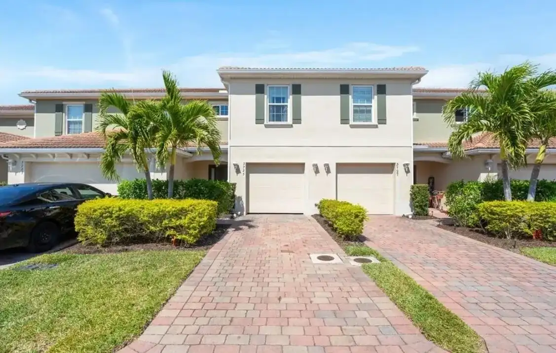 3725 Crofton Court, Fort Myers FL 33916