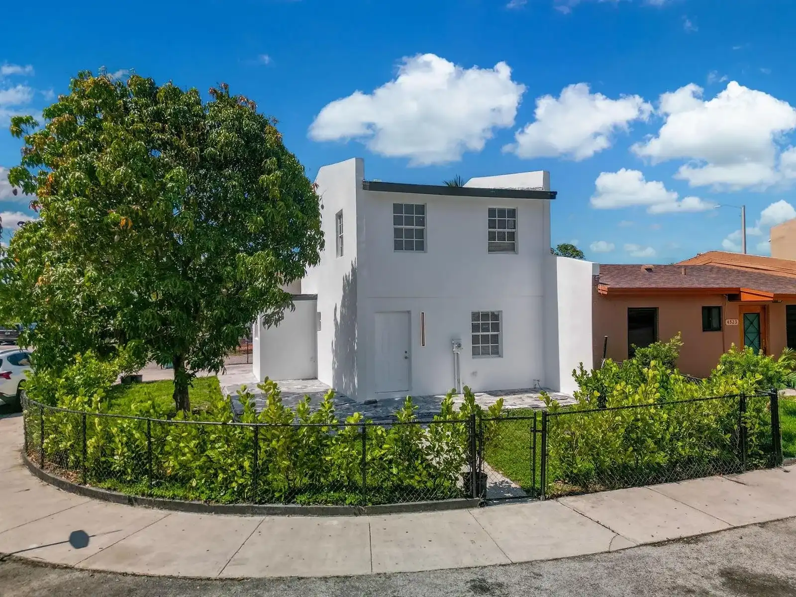 4527 NW 191st Terrace, Miami Gardens FL 33055