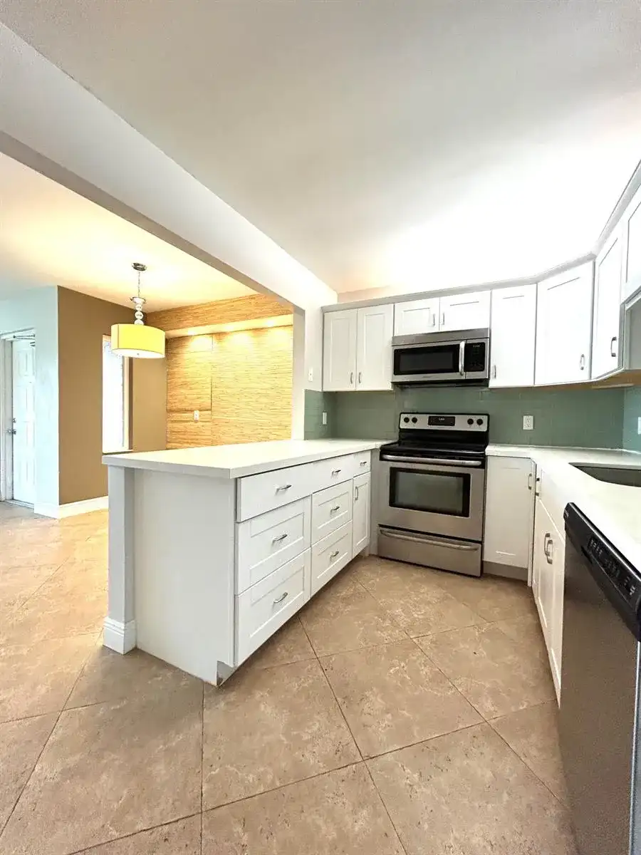 13830 Oneida Drive # G1, Delray Beach FL 33446