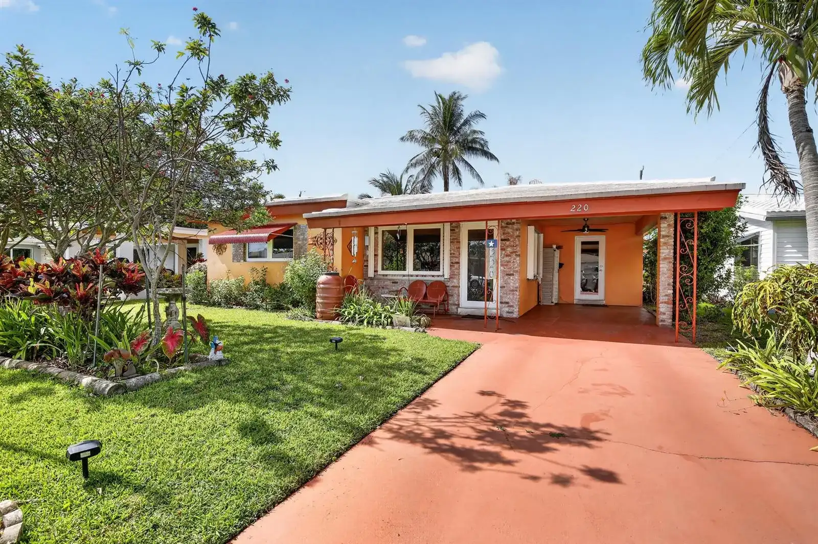 220 NW 48th Street, Oakland Park FL 33309