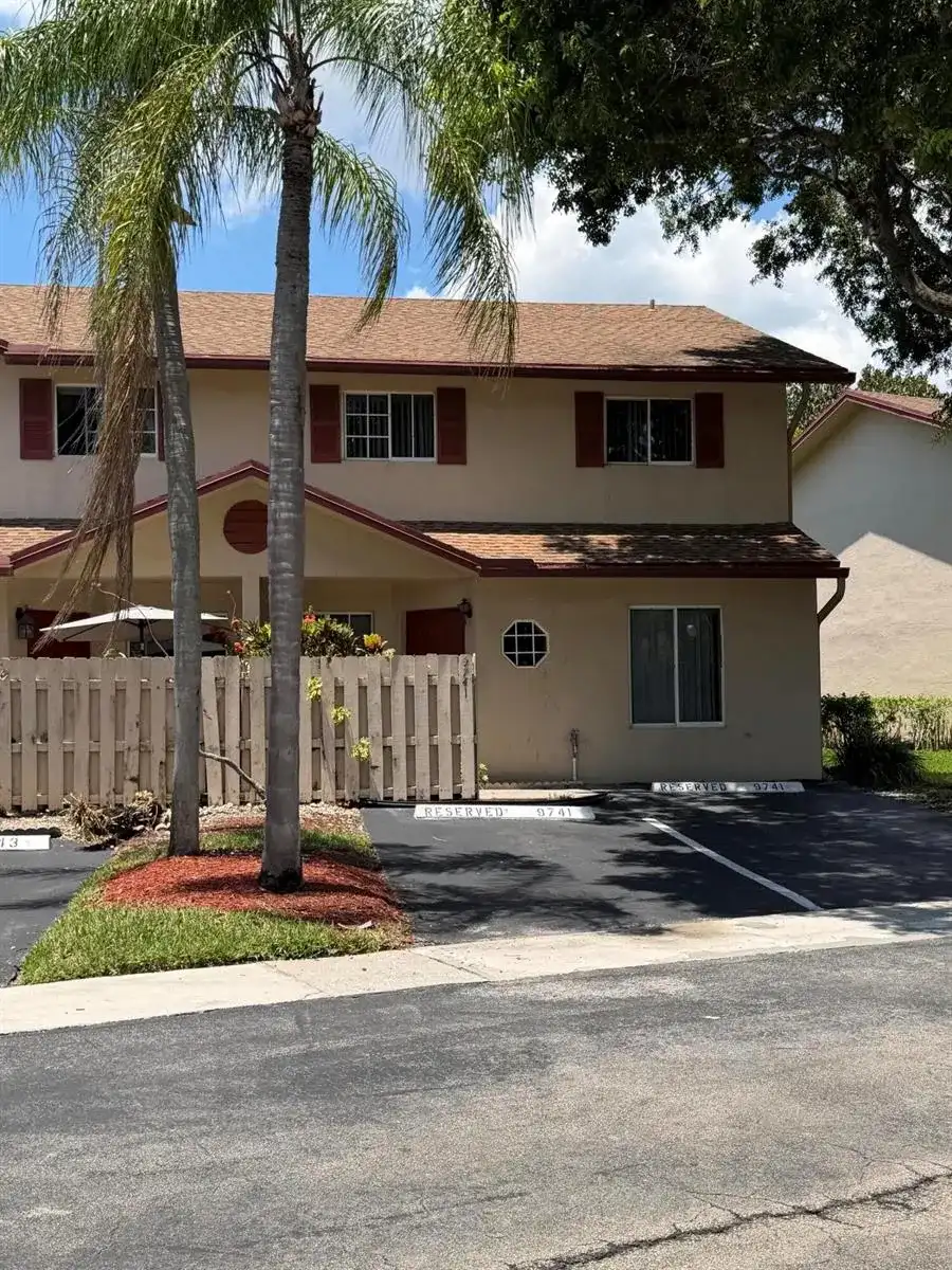 9741 NW 37th Street, Sunrise FL 33351