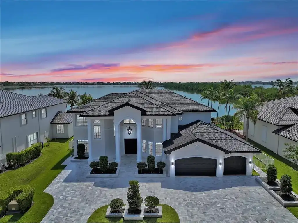 4707 SW 195th Terrace, Miramar FL 33029