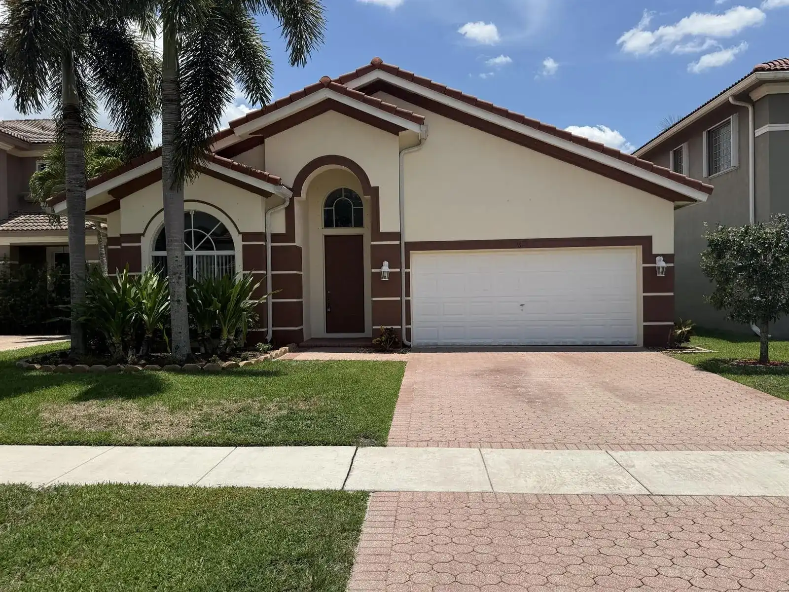 9084 Silver Glen Way, Lake Worth FL 33467