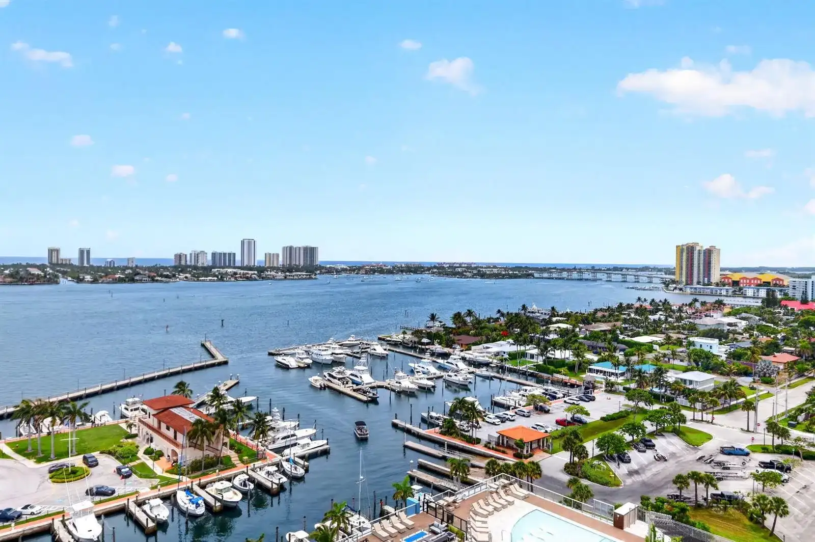 220 Lake Shore Drive # 1511, Lake Park FL 33403