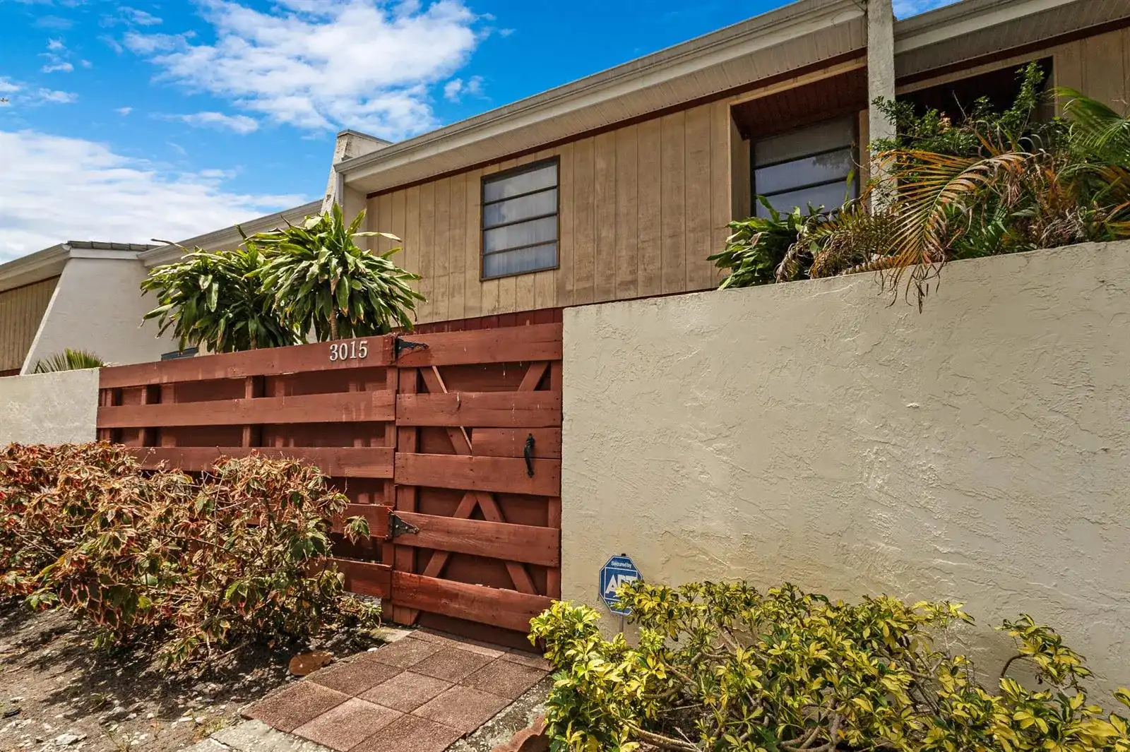 3015 Oaktree Lane Unit 277, Hollywood FL 33021