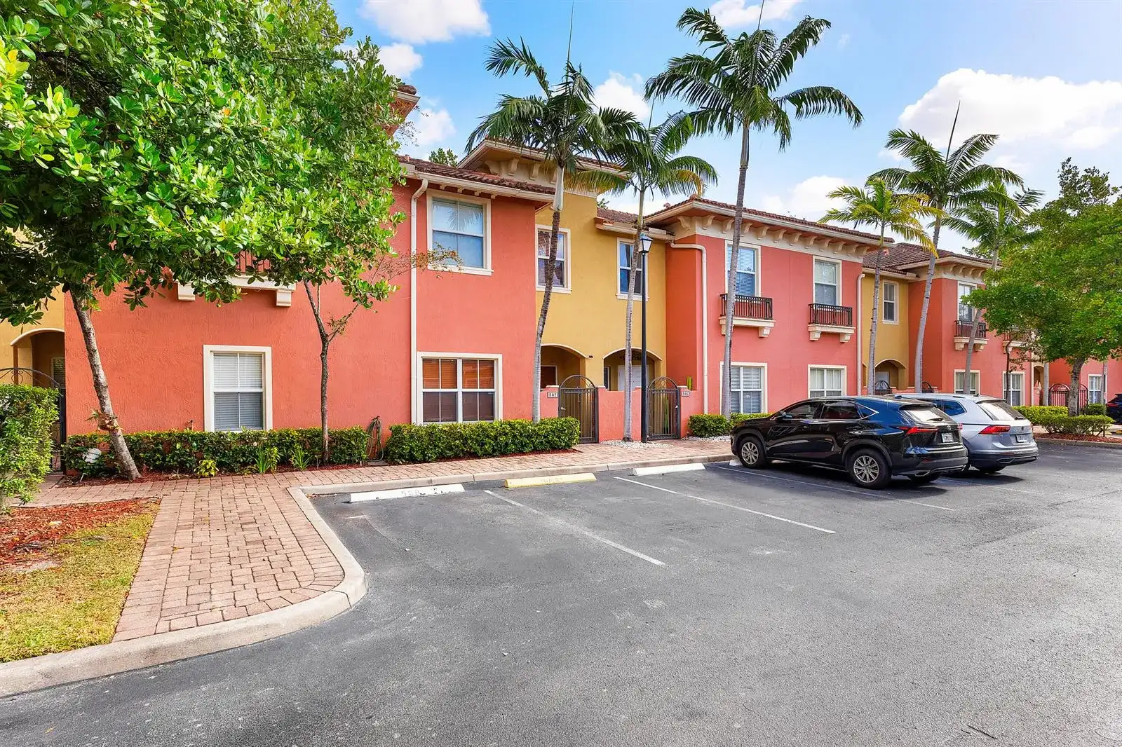 2851 W Prospect # 506, Tamarac FL 33309