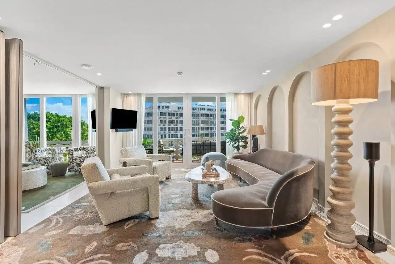 100 Sunrise Avenue # 418, Palm Beach FL 33480