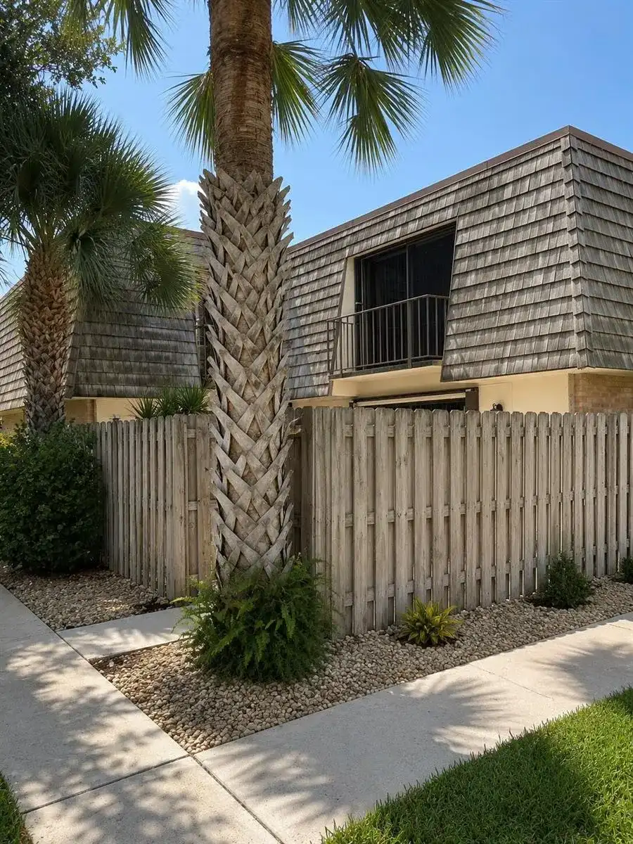 234 Lake Arbor Drive, Palm Springs FL 33461