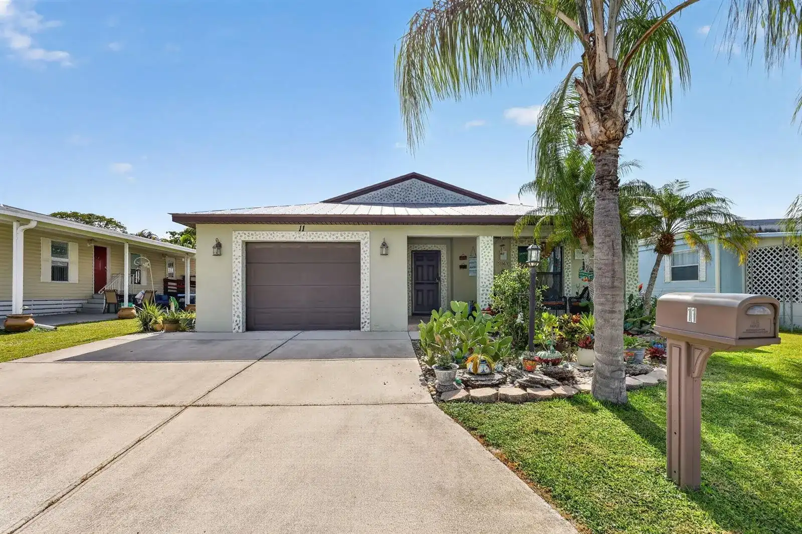 11 SE Flamenco Way, Port St. Lucie FL 34952
