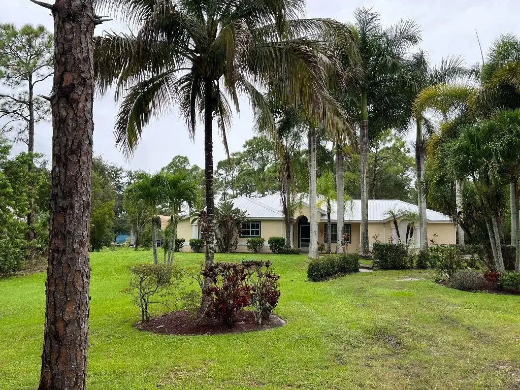 5707 Silver Oak Drive, Fort Pierce FL 34982