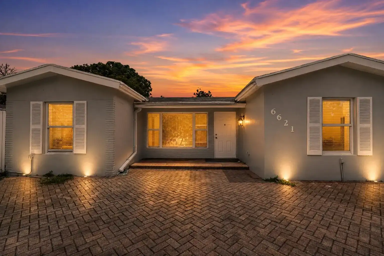 6621 Perry Street, Hollywood FL 33024