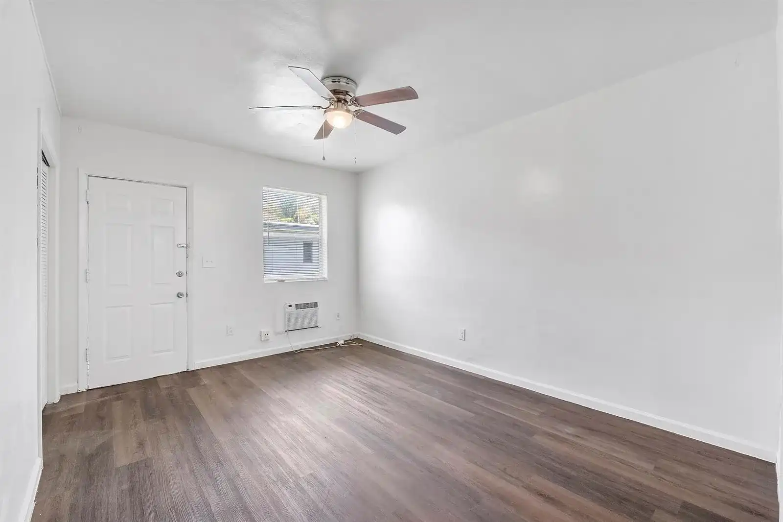 515 NE 150th Street # 1, Miami FL 33161