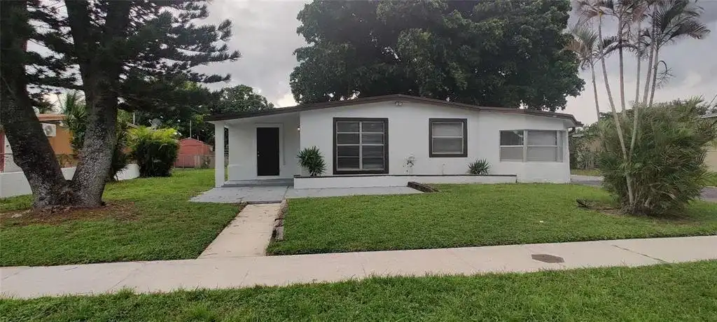611 NW 33rd Avenue, Lauderhill FL 33311