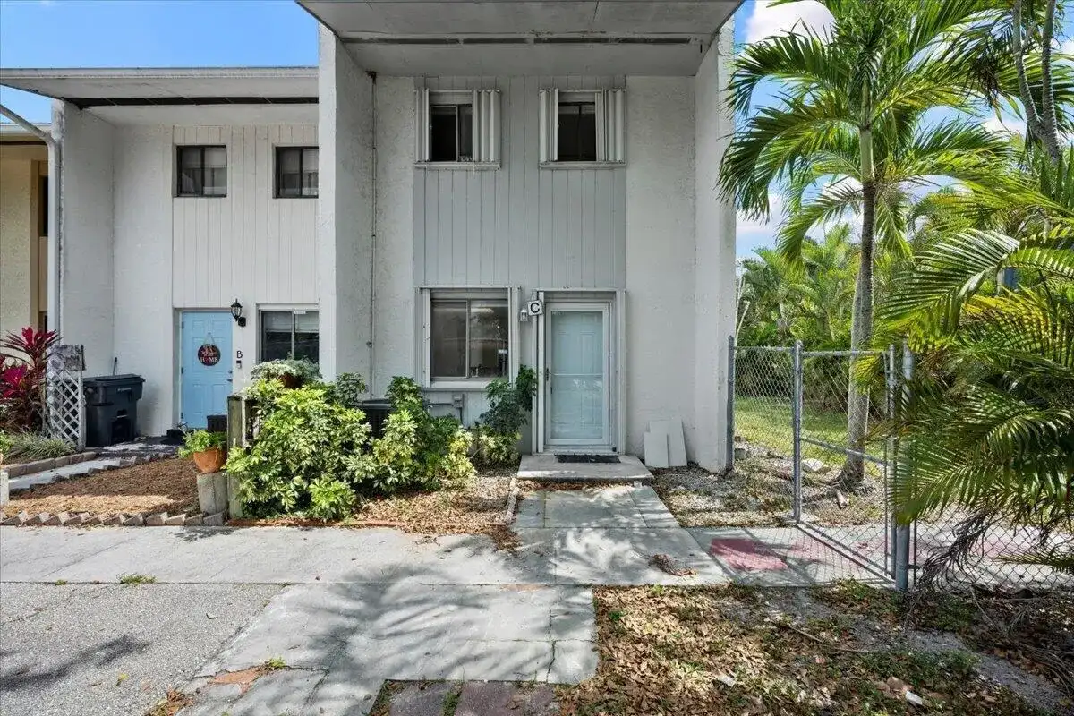 3666 PINEHURST Drive # C, Lake Worth FL 33467
